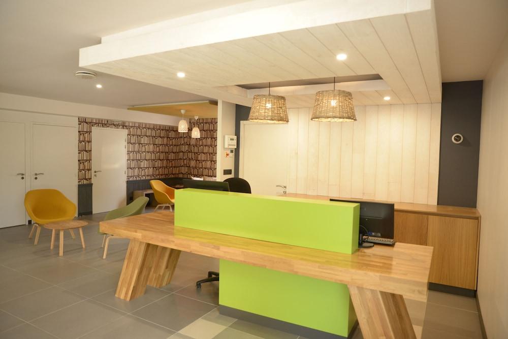 พรีเมียรคลาสเซตบาลารุค Hotel ภายนอก รูปภาพ